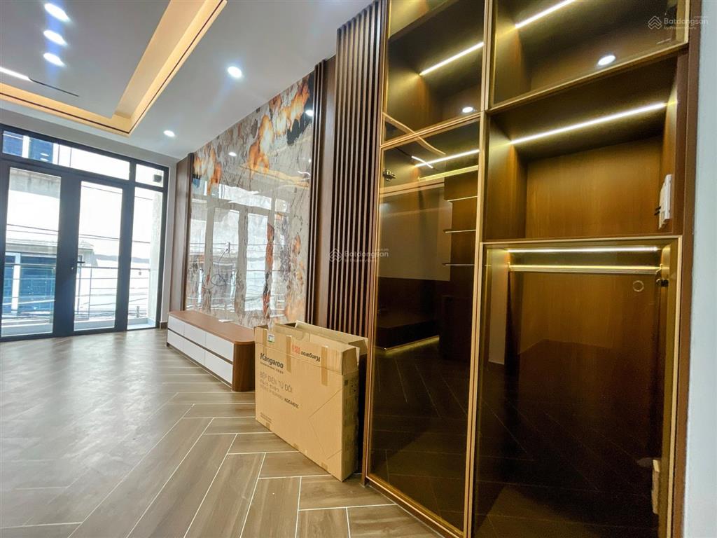 Bán nhà xây mới độc lập phố hồ sen, chợ hàng, thoáng trước sau, ngõ đẹp, 48m², giá 5.2 tỷ