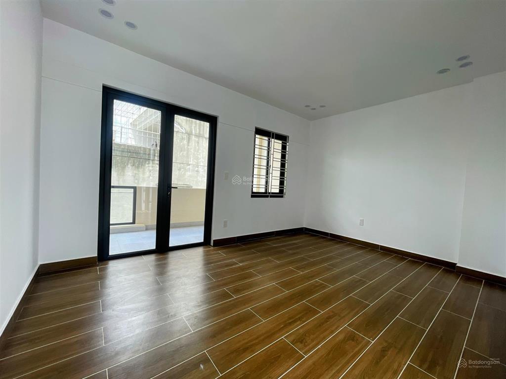 Bán nhà xây mới độc lập phố hồ sen, chợ hàng, thoáng trước sau, ngõ đẹp, 48m², giá 5.2 tỷ