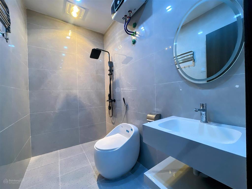 Bán nhà xây mới độc lập phố hồ sen, chợ hàng, thoáng trước sau, ngõ đẹp, 48m², giá 5.2 tỷ