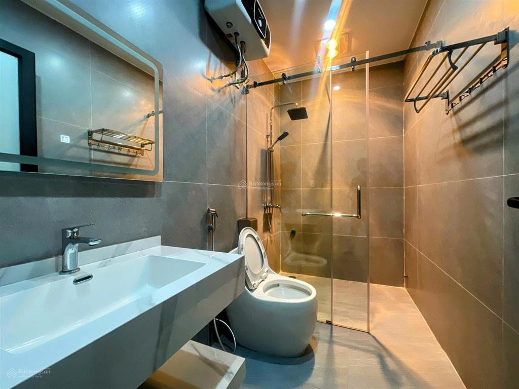 Bán nhà mới xây độc lập sân cổng riêng miếu hai xã lê chân, 80m², giá chỉ 4.8 tỷ