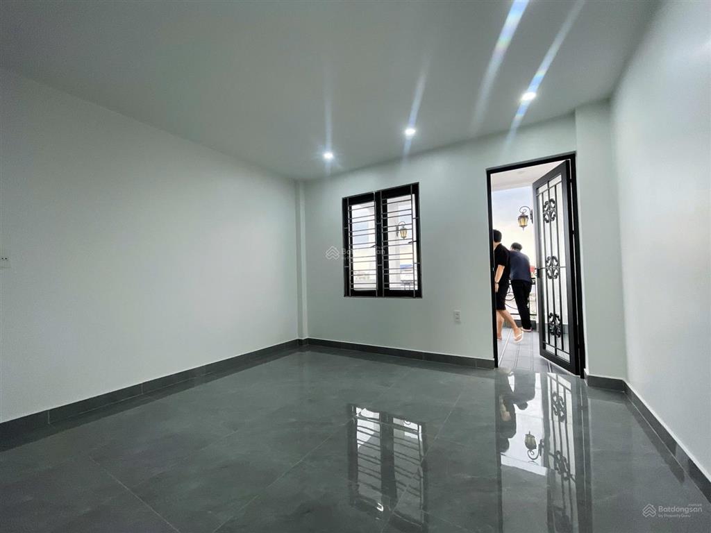 Bán nhà mới xây độc lập sân cổng riêng miếu hai xã lê chân, 80m², giá chỉ 4.8 tỷ