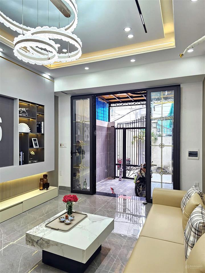 Bán nhà độc lập tại hàng kênh, sân cổng riêng xây mới tinh, dt 55m², giá 5.25 tỷ