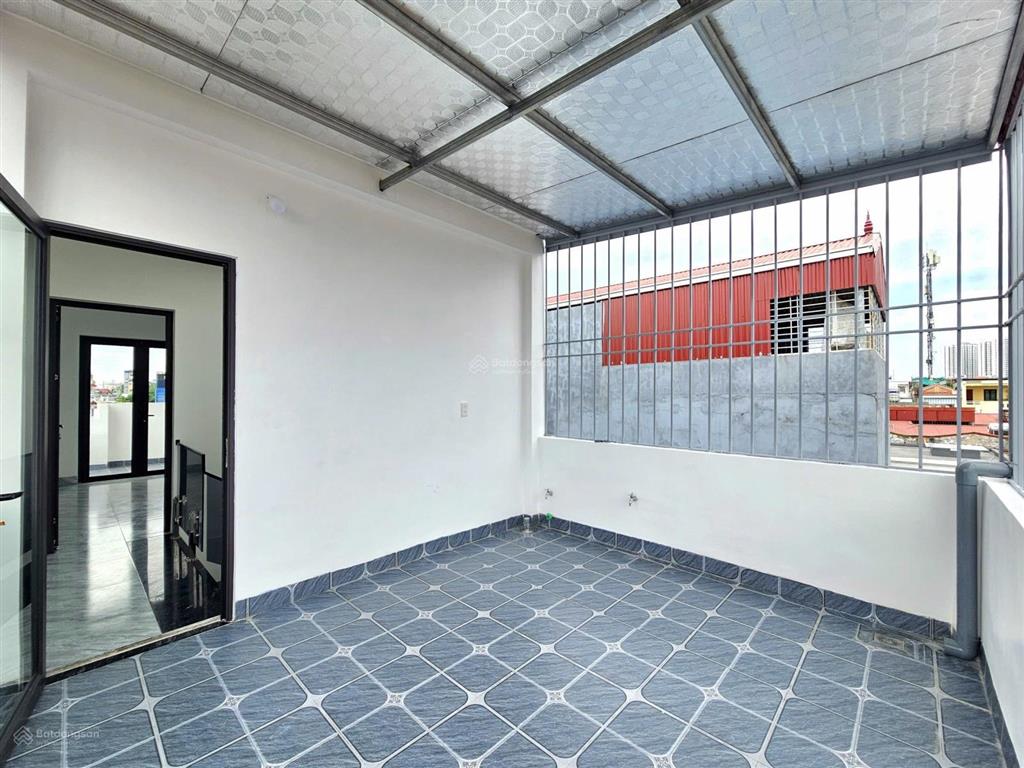 Bán nhà độc lập tại hàng kênh, sân cổng riêng xây mới tinh, dt 55m², giá 5.25 tỷ
