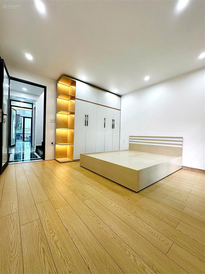 Cho thuê nguyên căn xây mới tại trần nguyên hãn, độc lập, sân cổng riêng, rộng rãi chỉ 8 tr / tháng