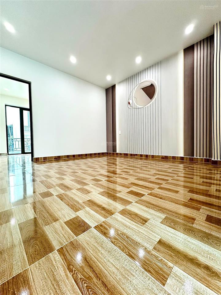 Cho thuê nguyên căn xây mới tại trần nguyên hãn, độc lập, sân cổng riêng, rộng rãi chỉ 8 tr / tháng