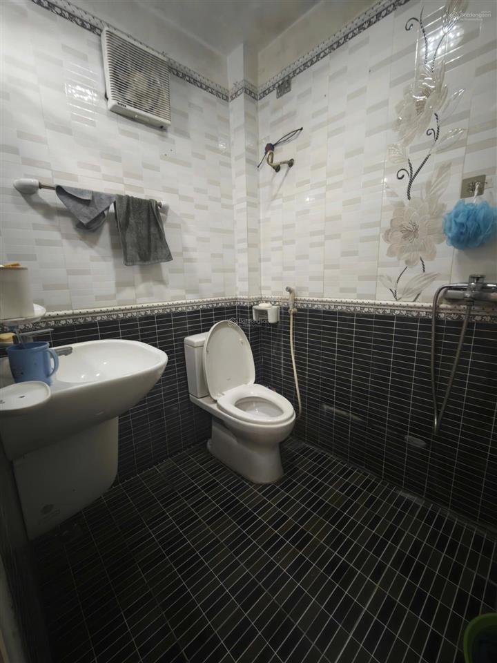 Bán căn nhà độc lập tại lâm tường hải phòng, vị trí cực hiếm, ô tô vào nhà, 54m2 giá hơn 4 tỷ chút