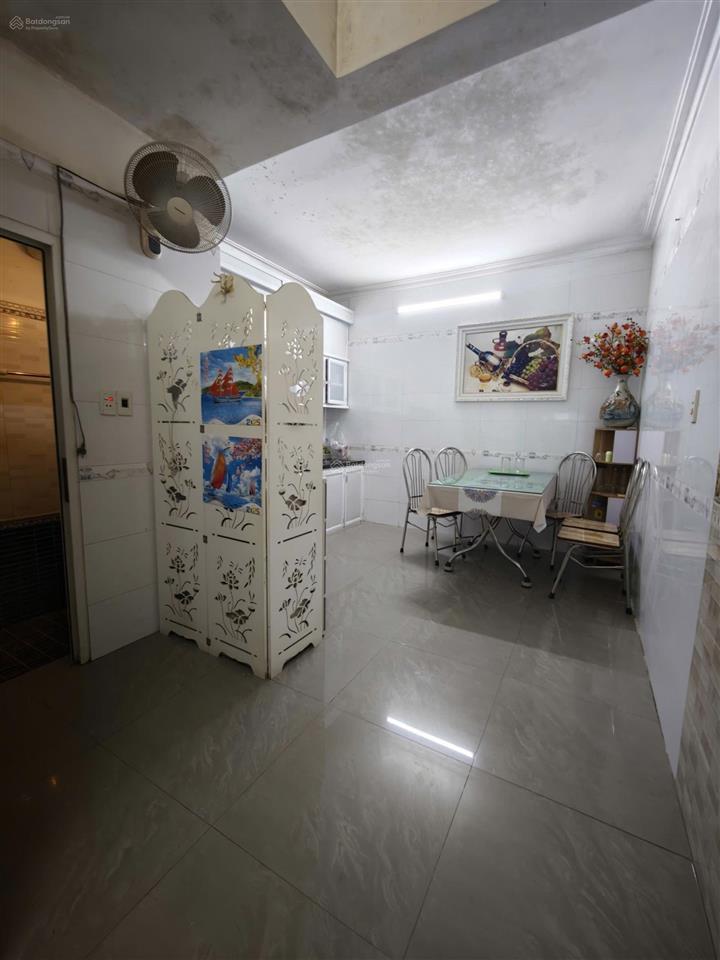 Bán căn nhà độc lập tại lâm tường hải phòng, vị trí cực hiếm, ô tô vào nhà, 54m2 giá hơn 4 tỷ chút