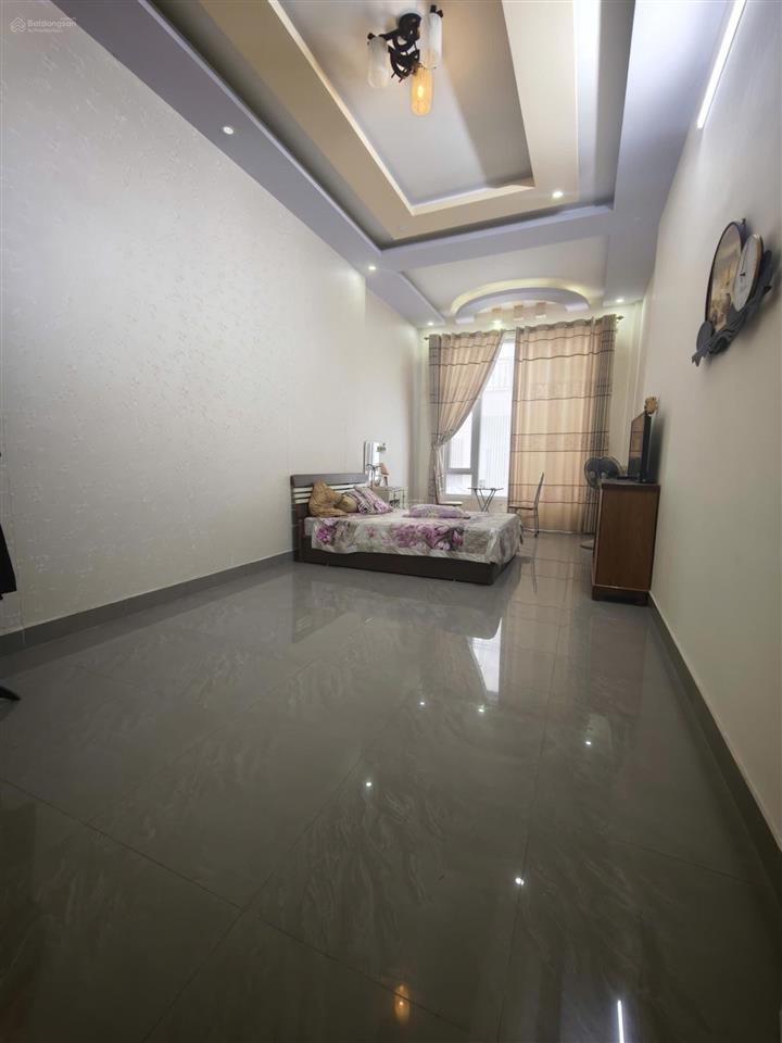 Bán căn nhà độc lập tại lâm tường hải phòng, vị trí cực hiếm, ô tô vào nhà, 54m2 giá hơn 4 tỷ chút