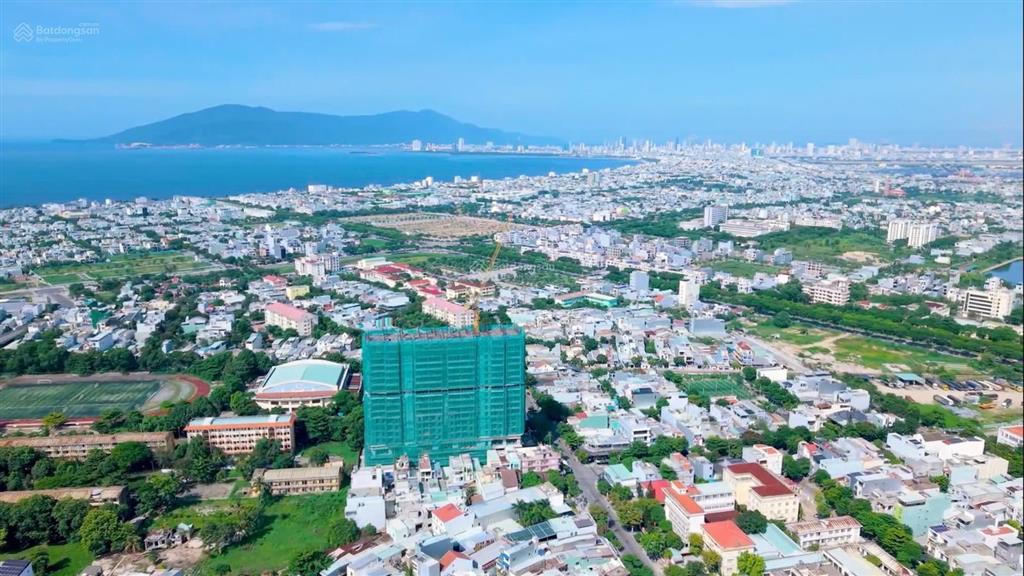 Bán nhanh căn góc 2 phòng ngủ view biển  view pháo hoa tầng cao chỉ nhỉnh 3 tỷ