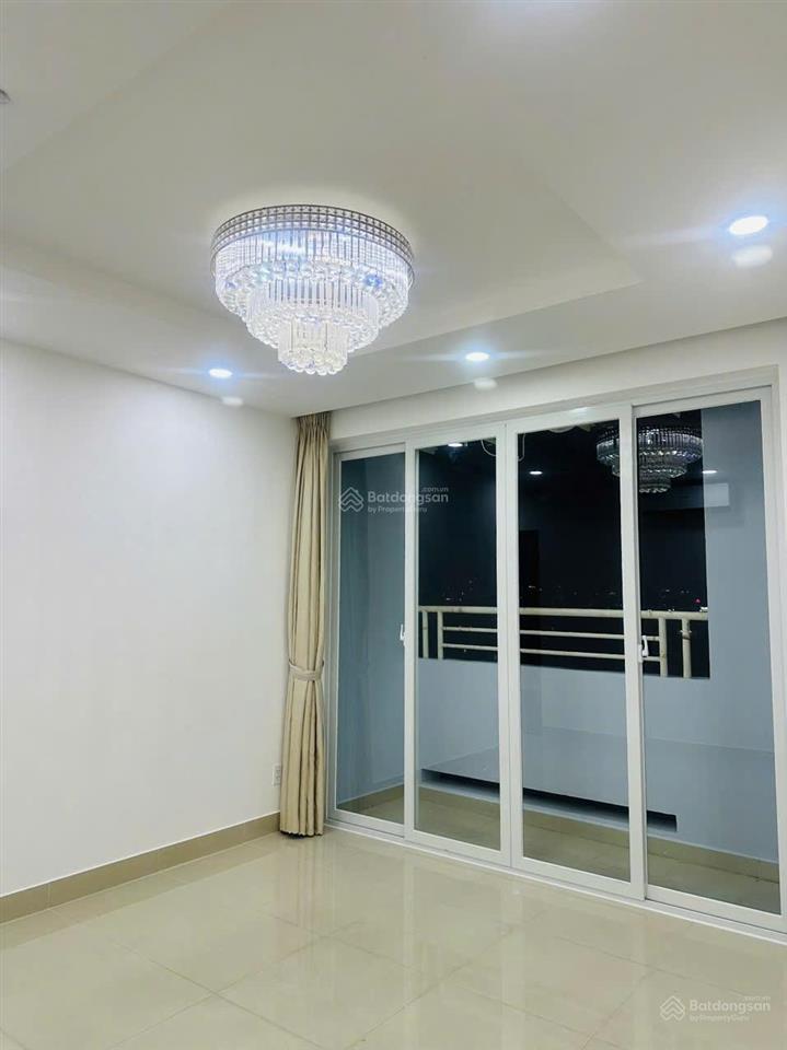 Cho thuê căn hộ him lam chợ lớn, q6, nhà trống 2 máy lạnh 11tr  xem nhà  em nha 0906 388 ***