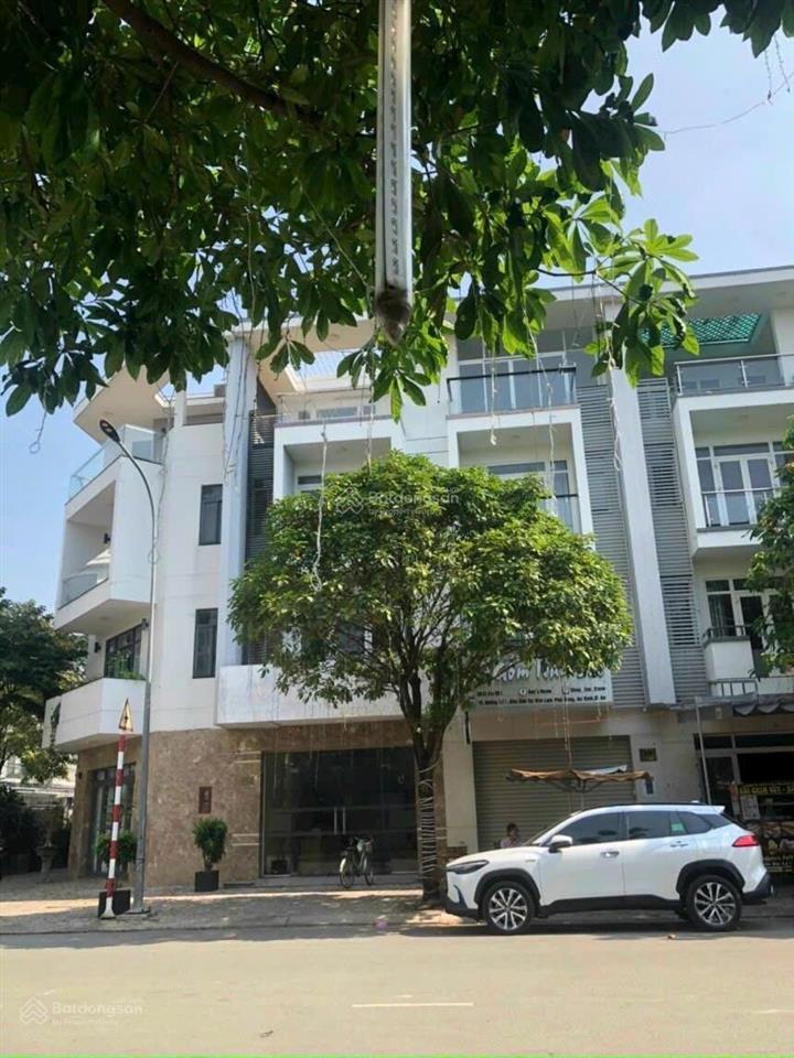 Bán nhà phố liên kế khu him lam phú đông  (5x18,5m) 1 trệt 2 lầu  hướng tb  xem nhà 0906 388 ***