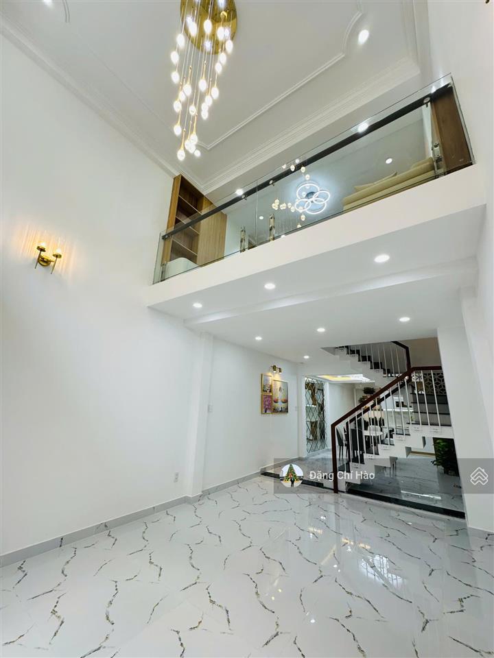 Nhà hxh nguyễn bặc, phạm văn hai  5 tầng, nhà mới  giá 7.4 tỷ tl