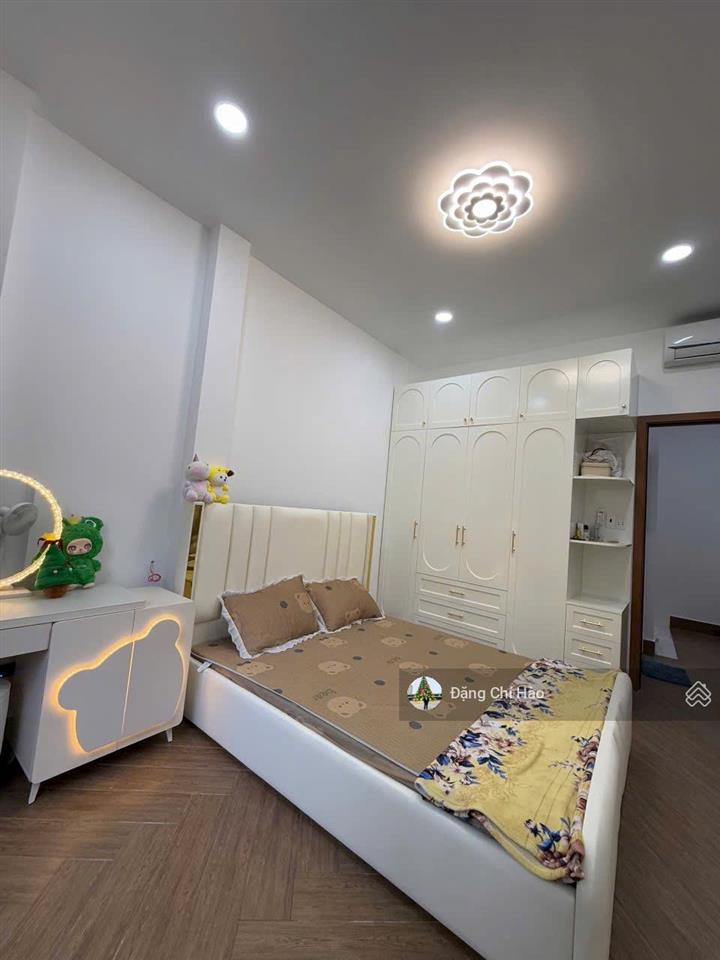 Nhà mới hxh trương công định, khu bàu cát  3.8 x 16.5m, 3 tầng, giá 8.68 tỷ thương lượng