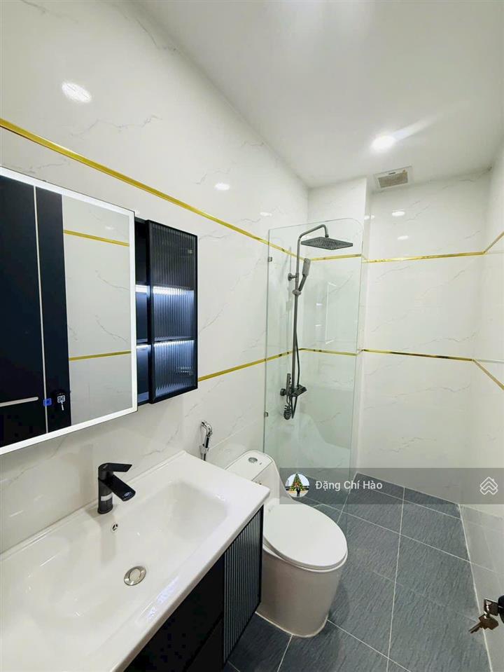 Nhà mới, xe hơi ngủ nhà nhà mới, xe hơi ngủ nhà đường thành mỹ  4.3 x 15m, 5 tầng, giá 13.9 tỷ tl