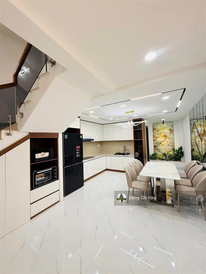 Nhà mới, xe hơi ngủ nhà nhà mới, xe hơi ngủ nhà đường thành mỹ  4.3 x 15m, 5 tầng, giá 13.9 tỷ tl