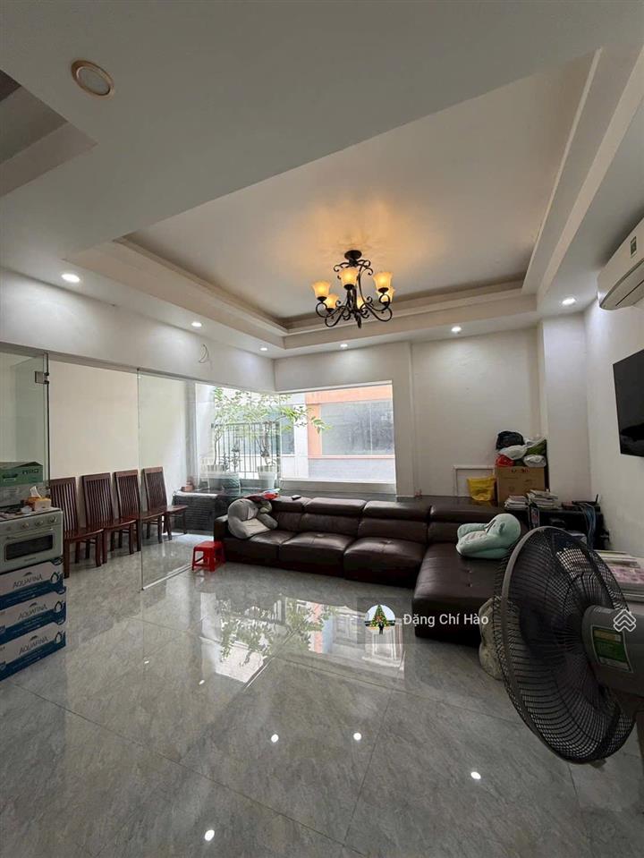 Nhà mới hẻm xe hơi 7 chỗ lạc long quân  ngang lớn 6m, 5 tầng  tặng nội thất cao cấp