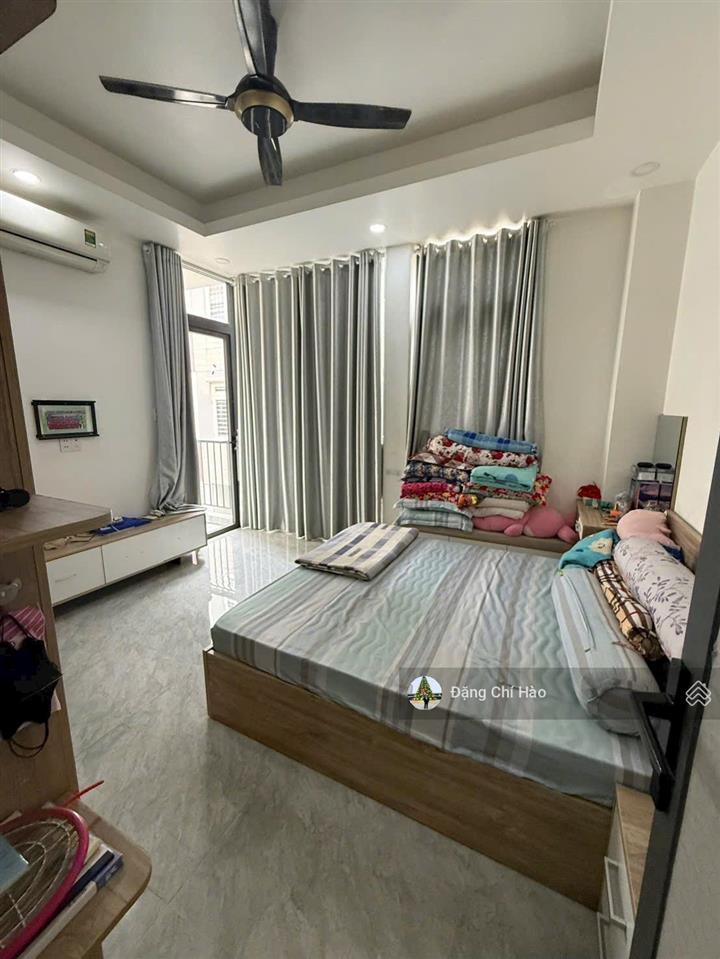 Nhà mới hẻm xe hơi 7 chỗ lạc long quân  ngang lớn 6m, 5 tầng  tặng nội thất cao cấp