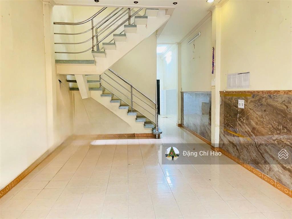 4 x 20m (cn 79m2)  hẻm 4m nguyễn hồng đào, 3 tầng chỉ nhỉnh 100 triệu/m2