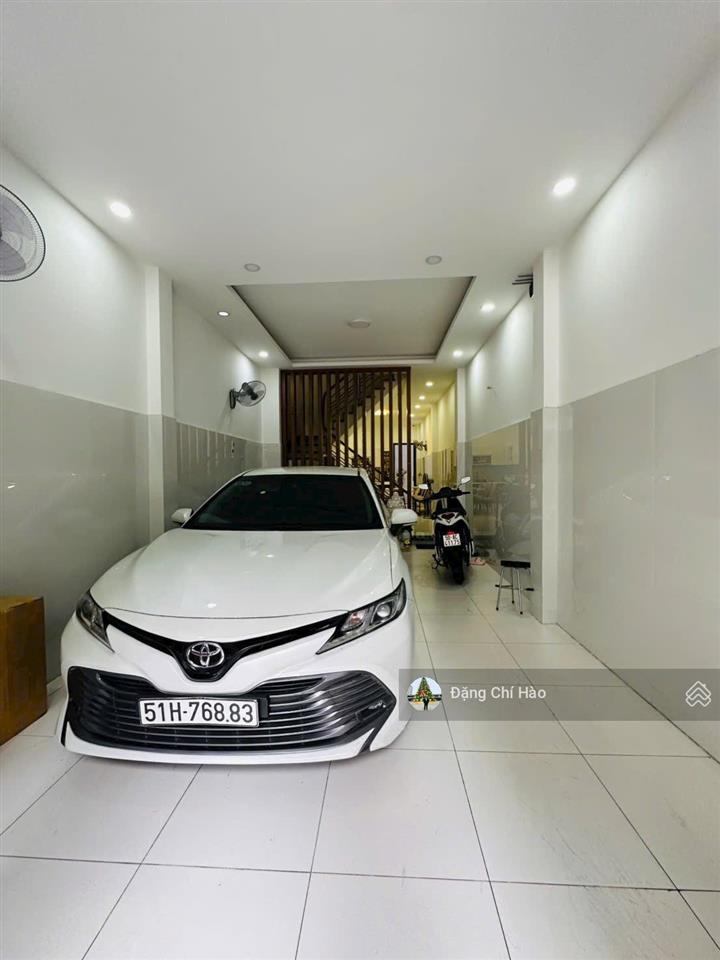 Nhà mới 4 tầng mặt tiền bàu cát  diện tích đẹp 4 x 18m, nhà mới ở liền.