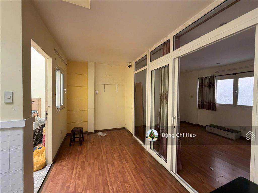 Dt 72m2, hxh 6m cộng hoà, phường 4, tân bình  nhà mới 3 tầng ở liền.