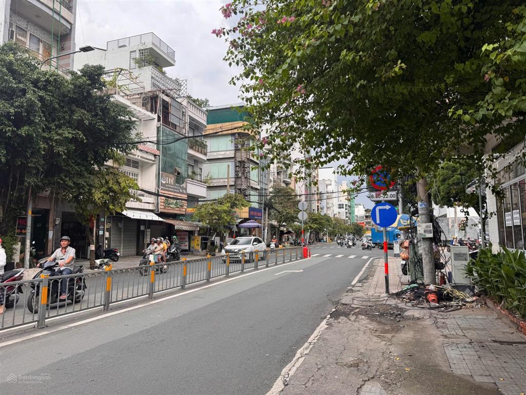 Bán nhà hẻm xe hơi trường chinh  4 tầng giá 8,6 tỷ, thương lượng!