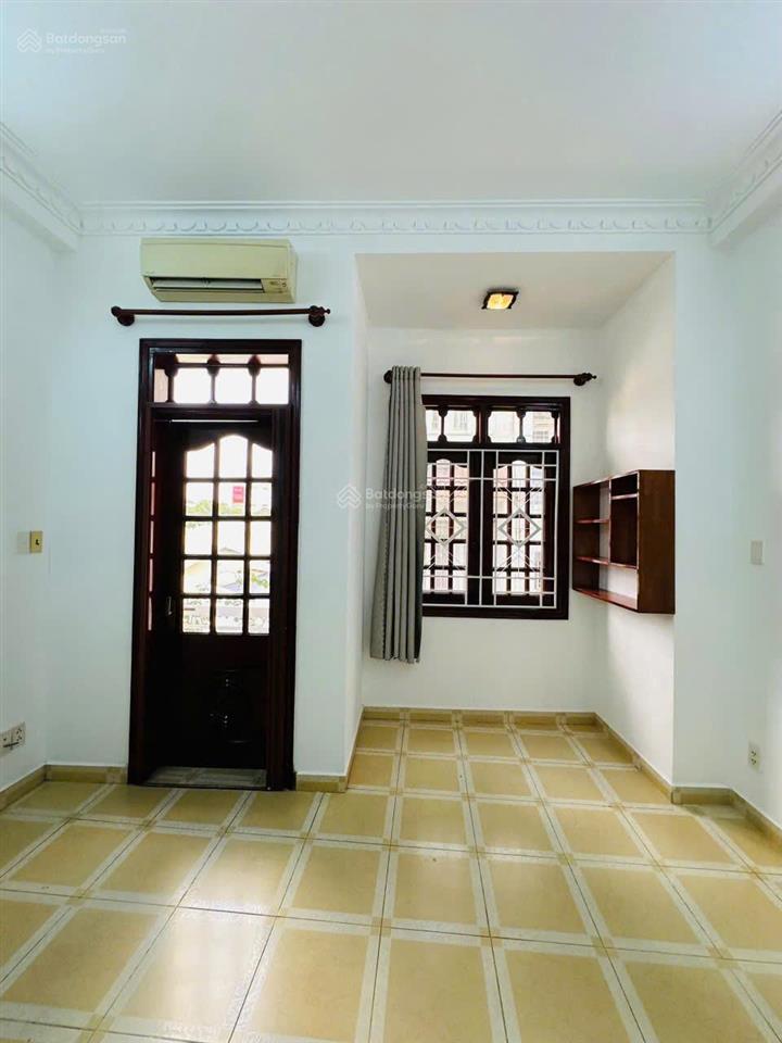 Bán nhà cộng hòa, tân bình 4 lầu + sân thượng 4pn, 5wc giá 9.8 tỷ tl