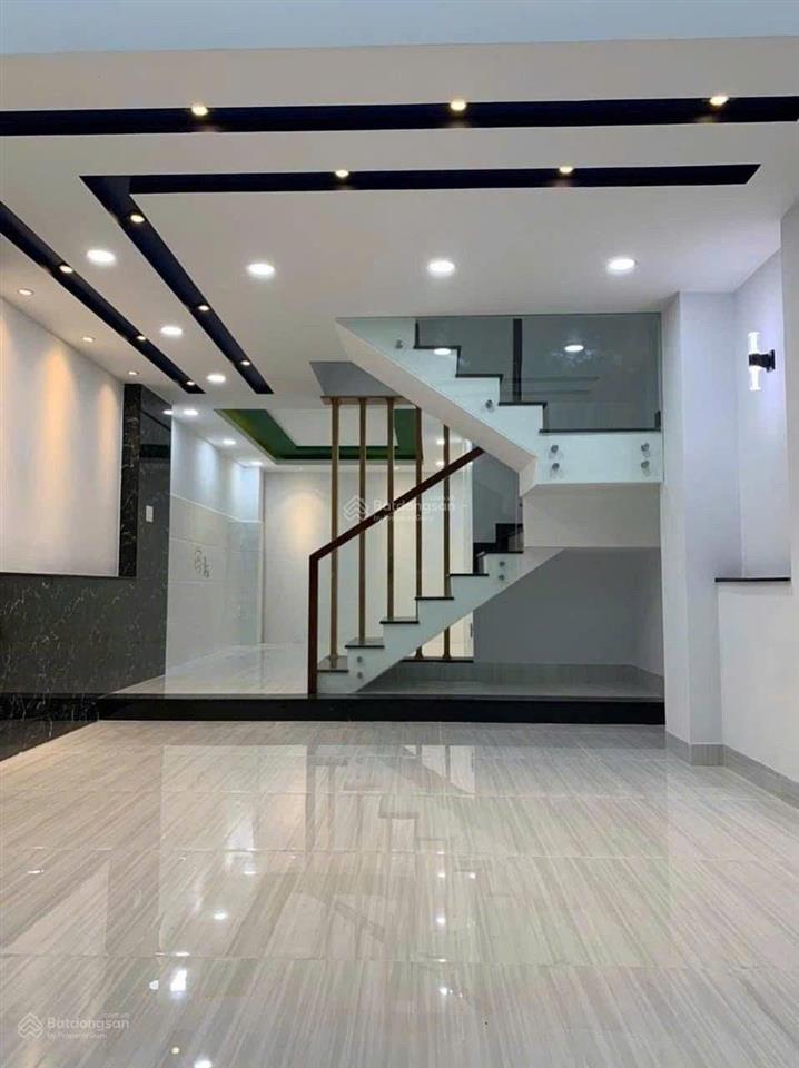 Cần cho thuê nhà hxt 293/4a bàu cát, phường 12, quận tân bình.