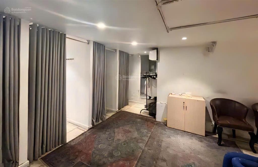Cần cho thuê nhà mt 947b đường cách mạng tháng 8 p.7 q. tân bình gần khúc phạm văn hai