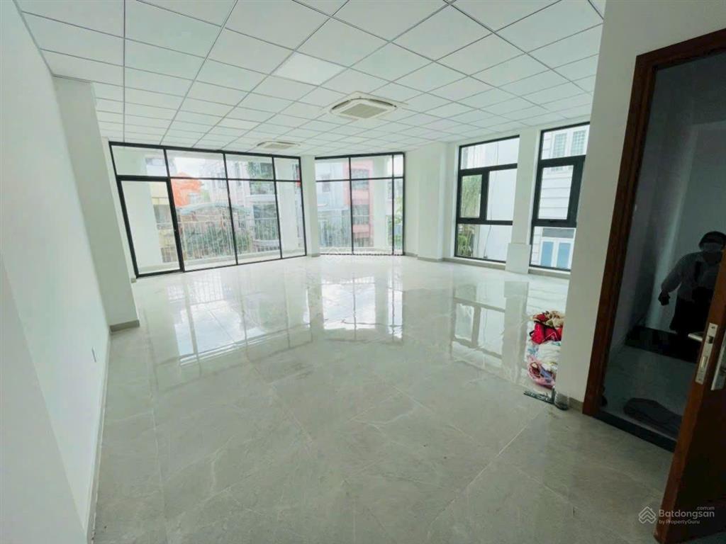 Cần cho thuê nhà góc 2mt vĩnh viễn p.8 q.10 gần khúc nguyễn tiểu la