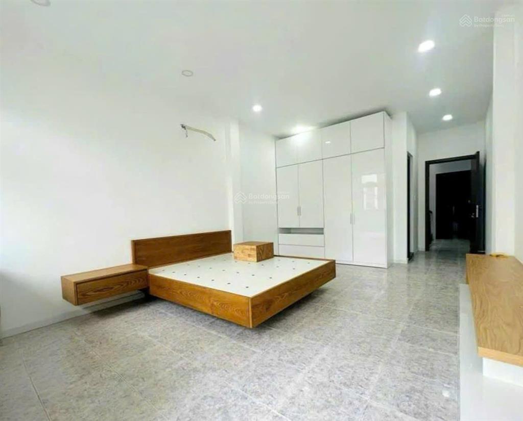 Cần cho thuê nhà mt 133a ni sư huỳnh liên, p. 10, tân bình