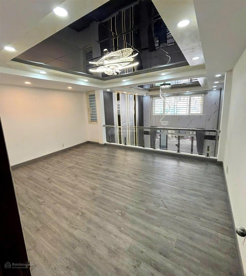 Cần cho thuê nhà mt 186b bình thới p.14 quận 11 ngay khu cư xá bình thới.