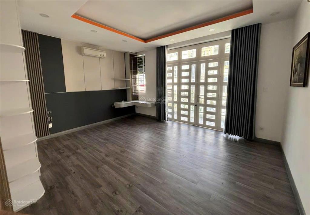 Cần cho thuê nhà mt 186b bình thới p.14 quận 11 ngay khu cư xá bình thới.