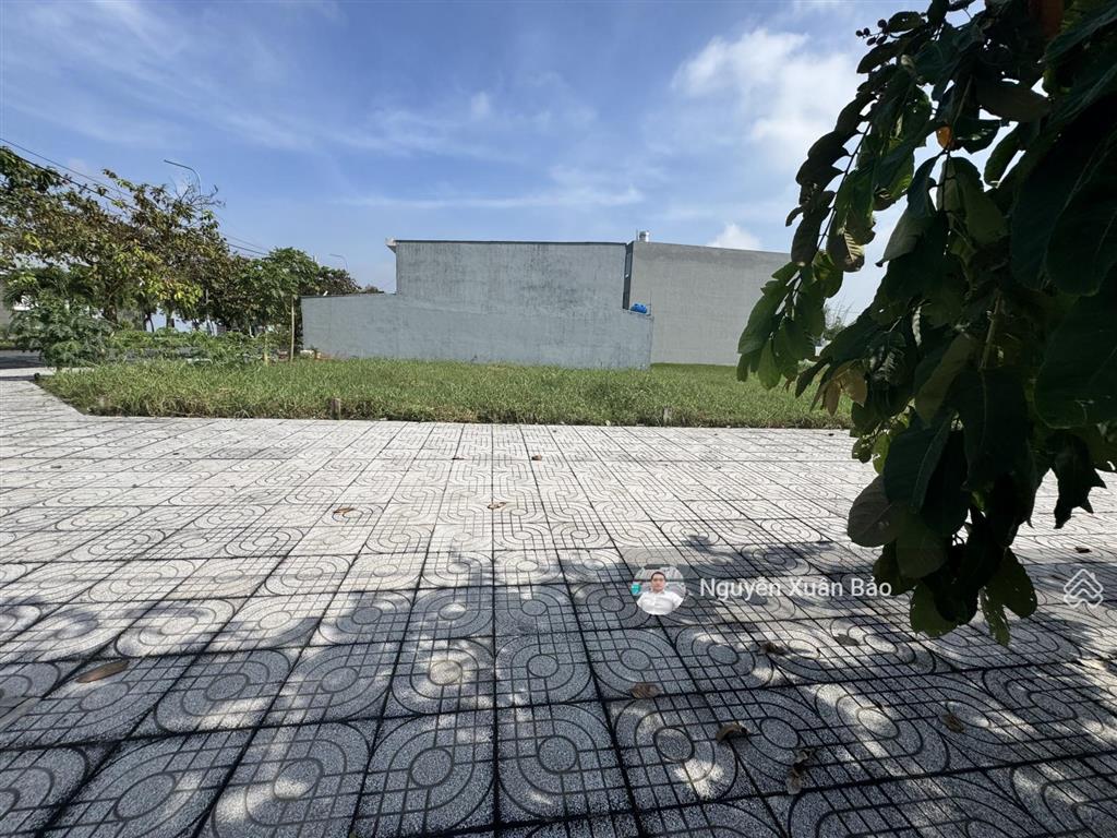 Chính chủ gửi bán 100m2 mặt tiền trục chính khu tái định cư an hạ, gần cổng khu dân cư, giá 2,8 tỷ
