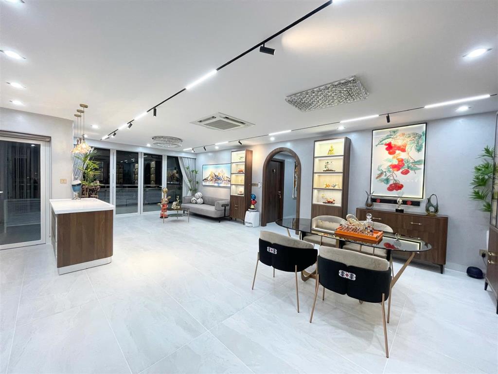 Bán ch riverpark residence pmh  quận 7 view công viên. dt 135m2 giá 15 tỷ.  0947 800 *** em toản