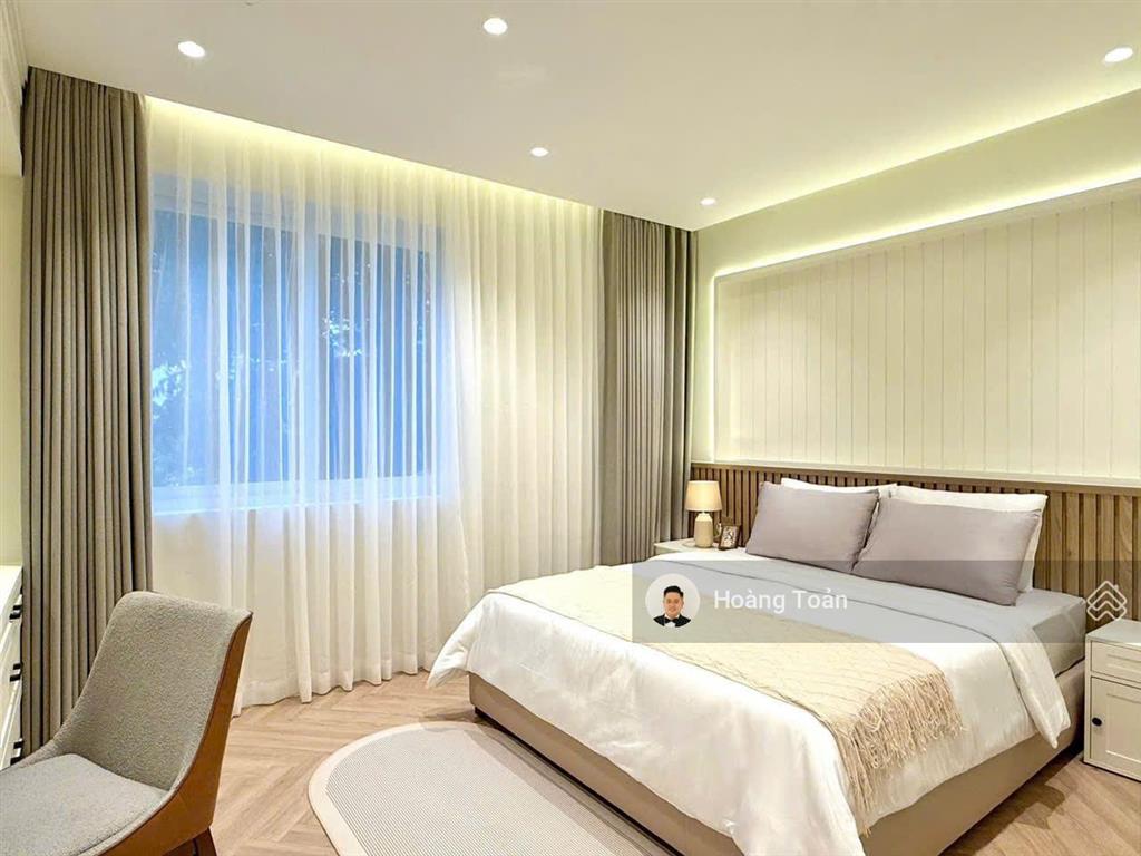 Bán căn hộ nam khang phú mỹ hưng 121m2 và 121m2 sân vườn 3pn giá tốt nhất.  0947 800 *** em toản