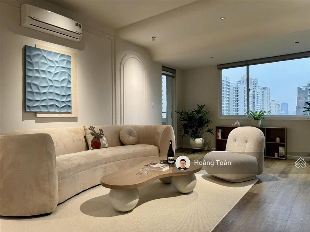 Bán căn hộ riverside residence pmh quận 7  dt 133m2 giá đầu tư.  0947 800 *** em toản