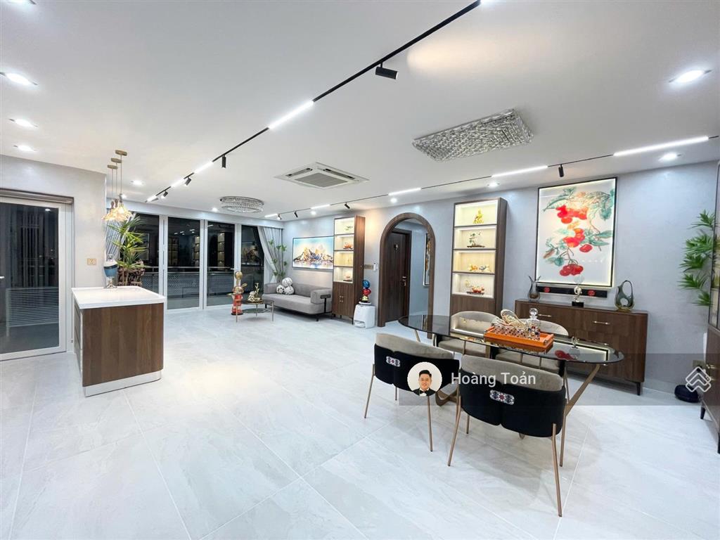 Bán nhanh căn hộ happy valley. pmh q7. dt 135m² giá 10,7 tỷ. rẻ nhất thị trường  0947 800 ***