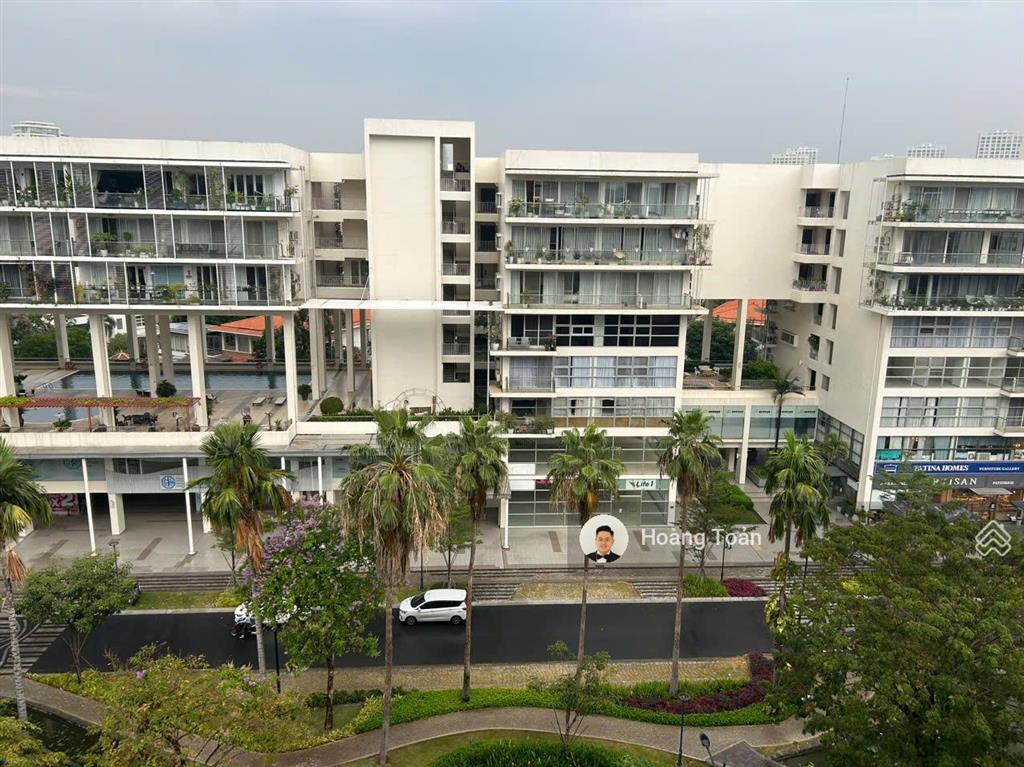 Bán căn hộ the panorama  phú mỹ hưng  quận 7 dt 242m2. giá 18.7 tỷ 