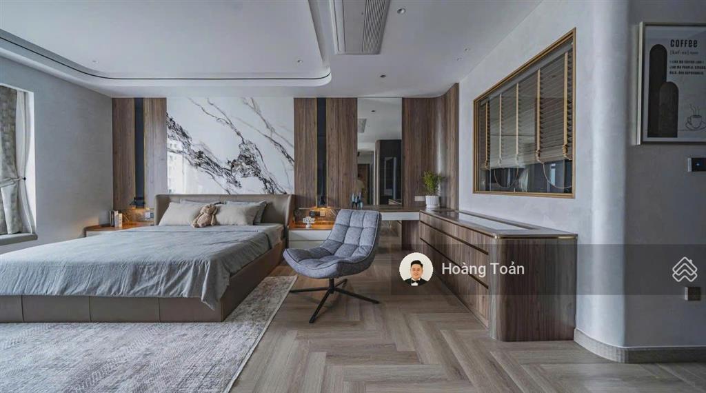 Chủ nhà cần tiền bán gấp căn hộ riverside residence pmh, 180m2, 3pn 2wc giá 14,9 tỷ.  0947 800 ***