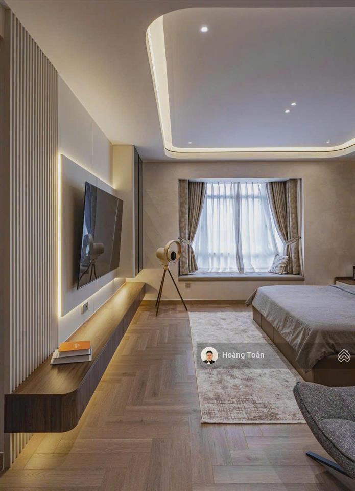 Chủ nhà cần tiền bán gấp căn hộ riverside residence pmh, 180m2, 3pn 2wc giá 14,9 tỷ.  0947 800 ***