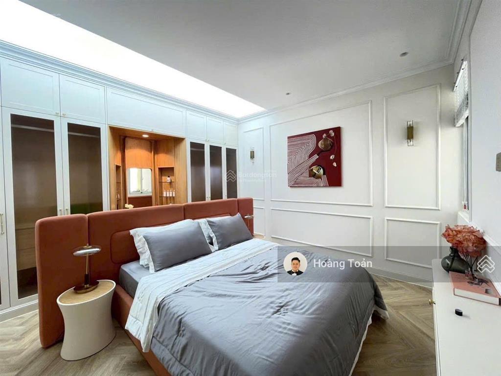 Bán căn hộ scenic valley 1, 110m2, view đông nam giá tốt 8,1 tỷ,  0947 800 *** em toản