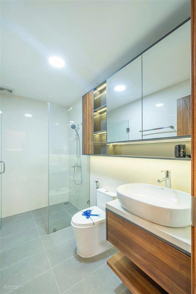 {full rổ hàng ngoại giao tầng 18}em sale cđt hổ trợ chọn căn đẹp ở chung cư tân an ( tecco group)