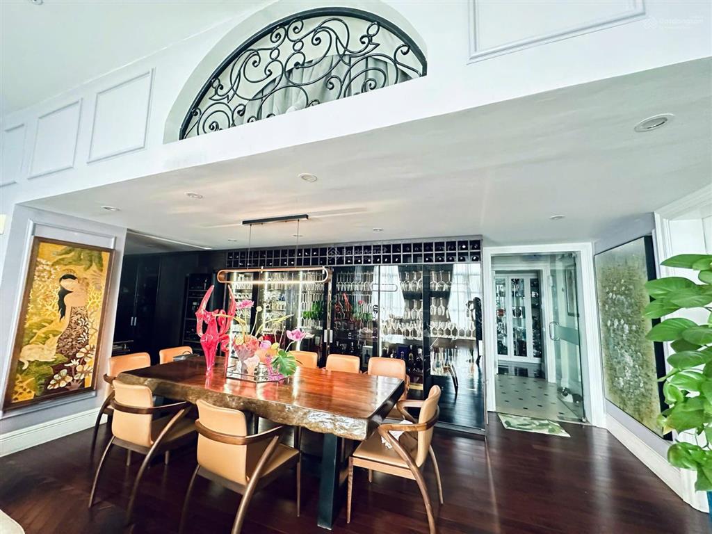 Bán căn hộ chung cư the manor hà nội, 95 triệu / m2, 216 m2, 5pn, 3wc, đầy đủ nội thất, hot!