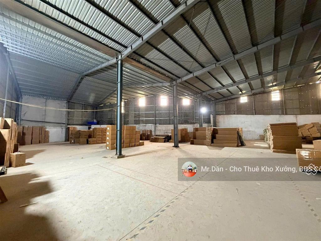 Cho thuê kho xưởng 1600m2 gần khu cn phú nghĩa, chương mỹ, hà nội