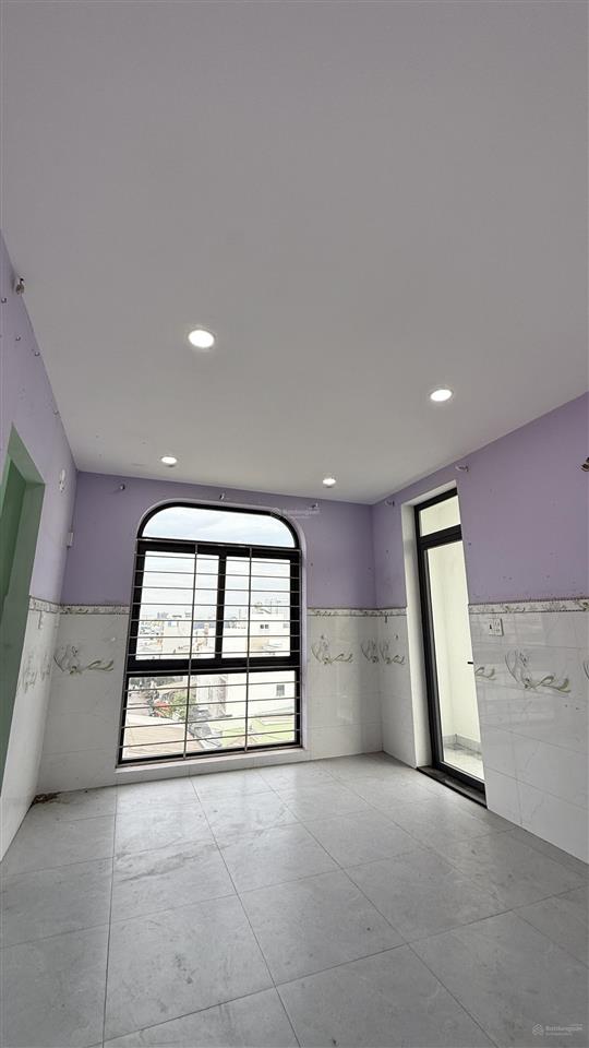 Bán nhà hẻm 574 đường sinco, 225m2 (6.4 x 36m) 6 tầng thang máy, 13 phòng, thiện chí bán