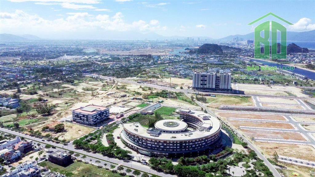 Siêu phẩm đất đối diện công viên sát đại học fpt dòng tiền ổn định