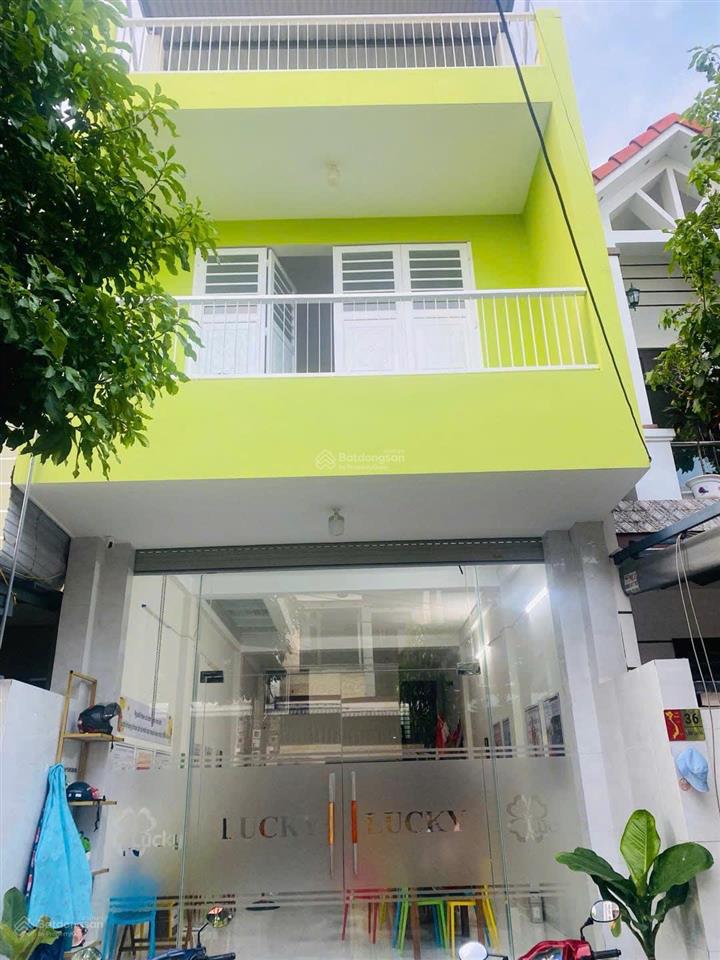 Bán nhà mặt phố 2,5 tầng đường liêm lạc  cẩm lệ  đà nẵng. dt 100m2 2pn 3wc, đường 5,5m