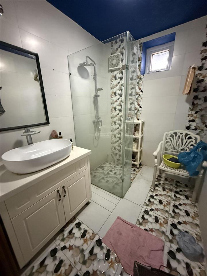 Cho thuê nhà nguyên căn ven sông đuống full nội thất 10' tới nhà hát lớn 16 tr/tháng.