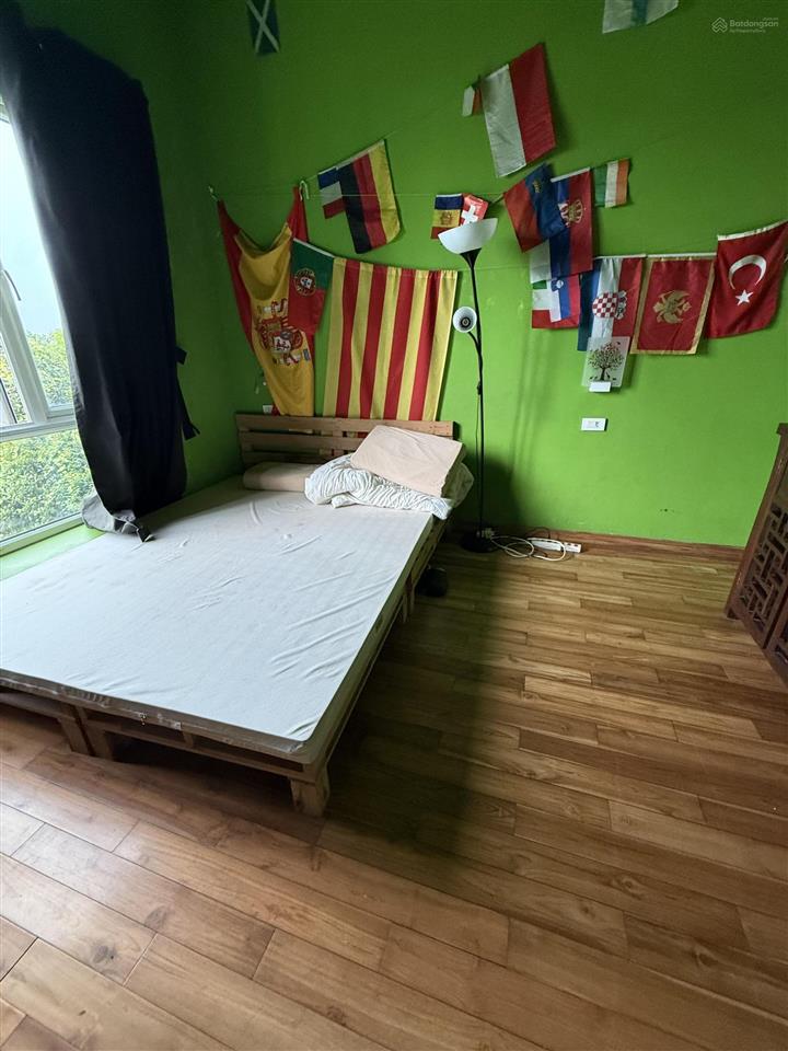 Cho thuê nhà nguyên căn ven sông đuống full nội thất 10' tới nhà hát lớn 16 tr/tháng.