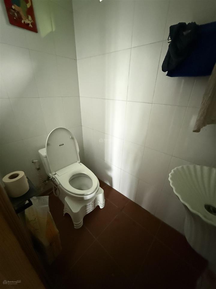 Cho thuê nhà nguyên căn ven sông đuống full nội thất 10' tới nhà hát lớn 16 tr/tháng.